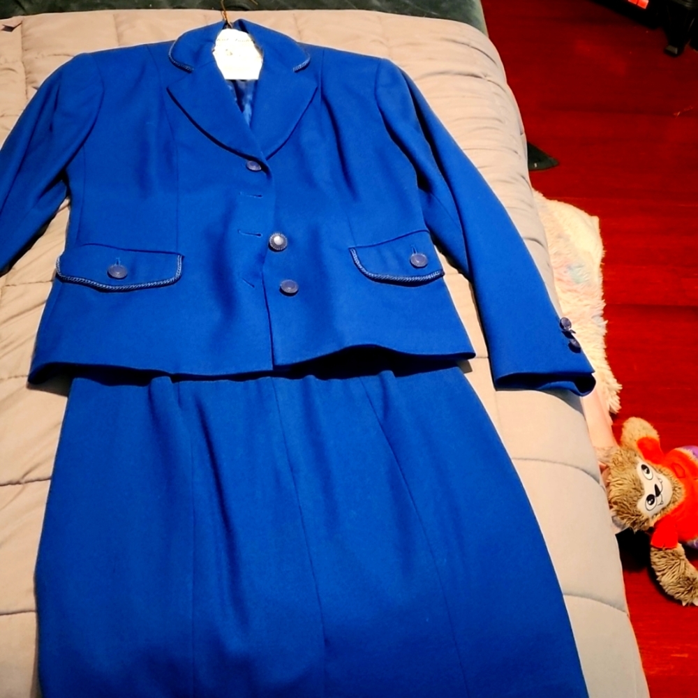 Womens dress skirt w/blazer